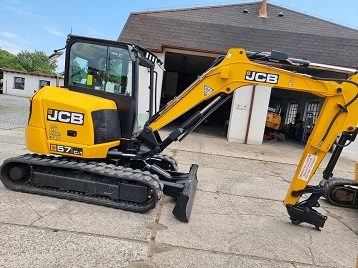 pásový bagr JCB 57C